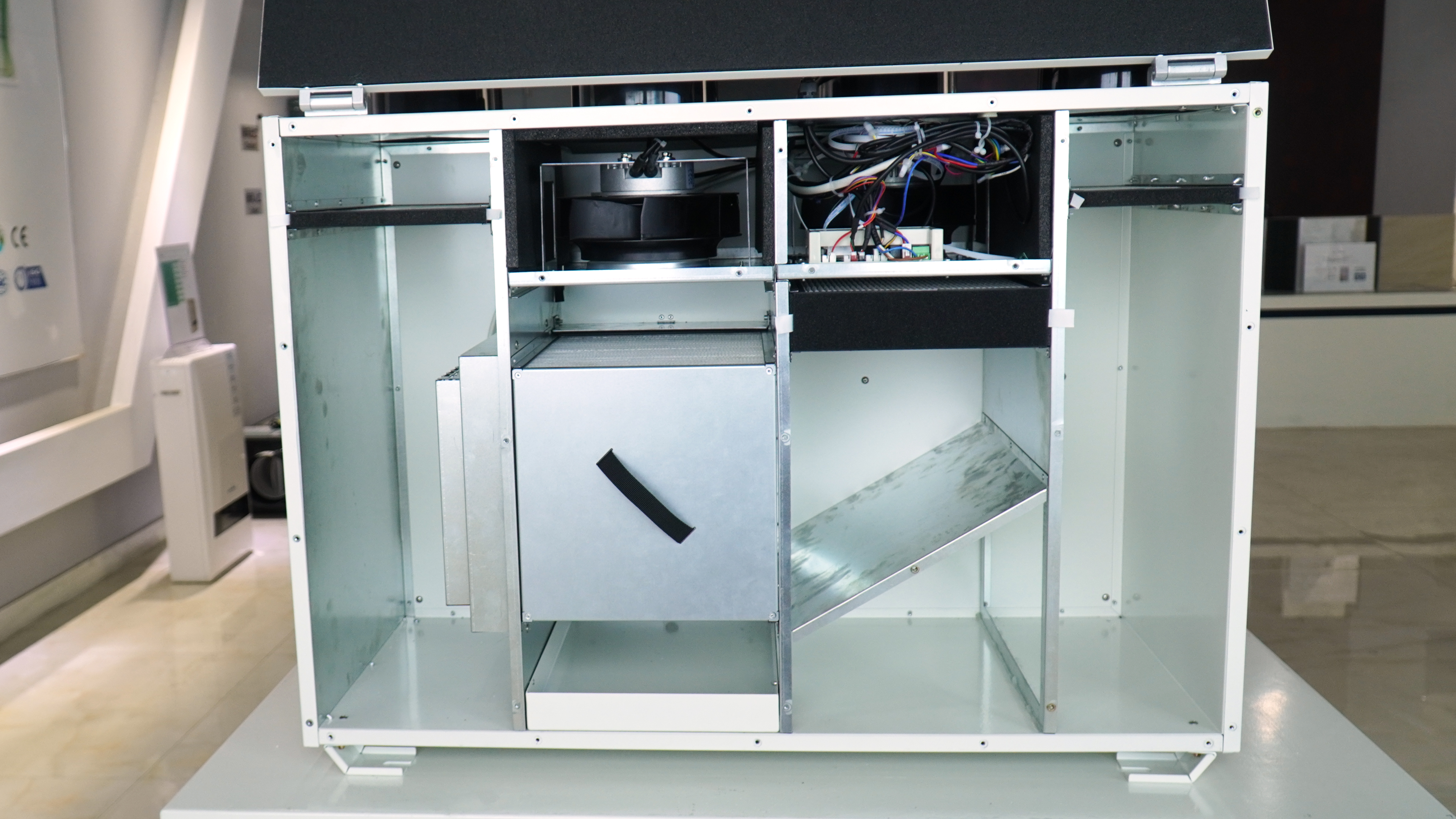 Sistema de ventilación de recuperación de calor de calefacción de enfriamiento para aire acondicionado
